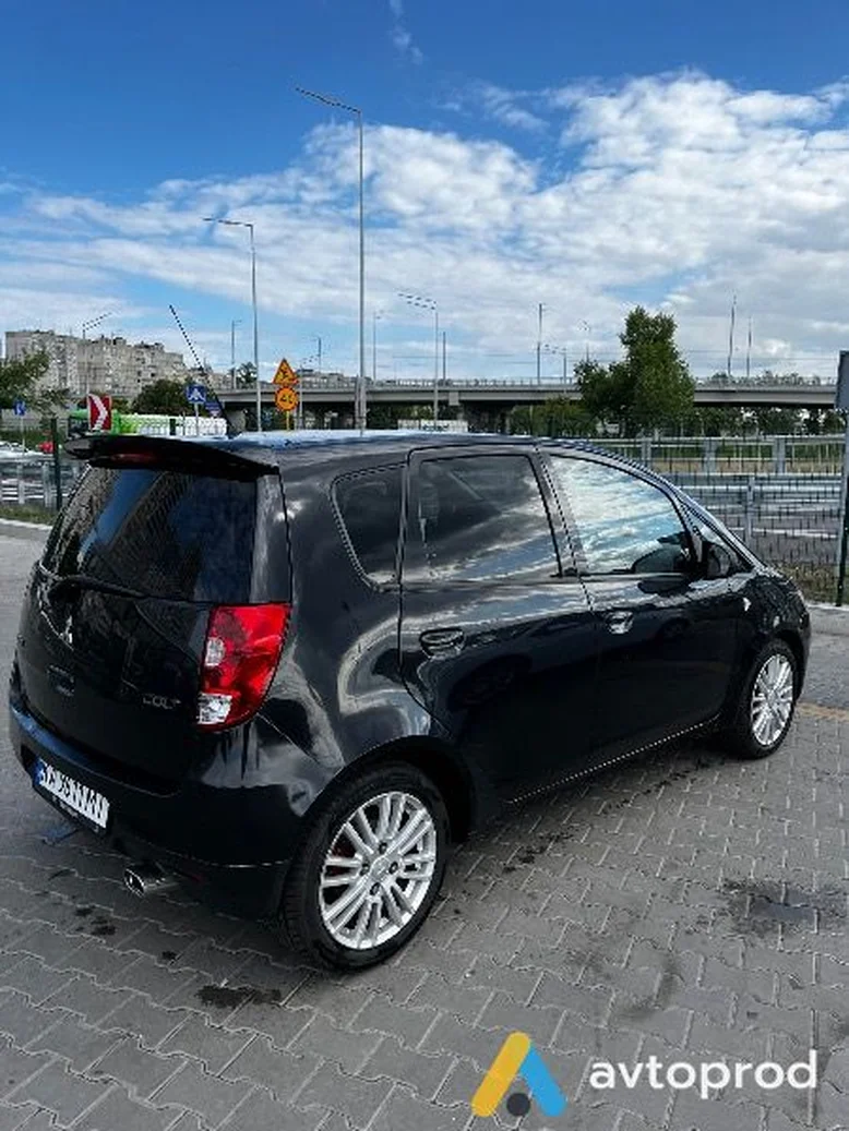 Фото 4 - Mitsubishi Colt 2011