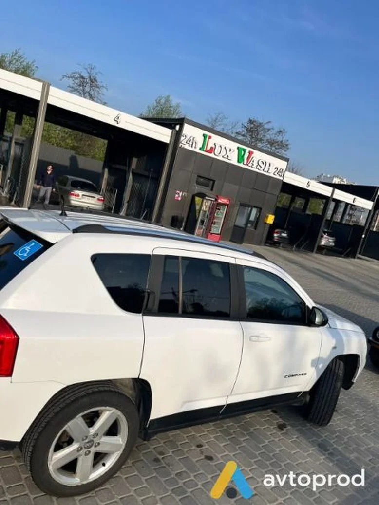 Фото 3 - Jeep Compass 2012