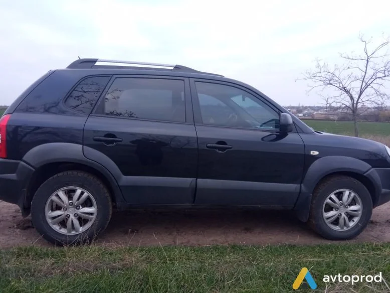 Фото 1 - Hyundai Tucson 2012