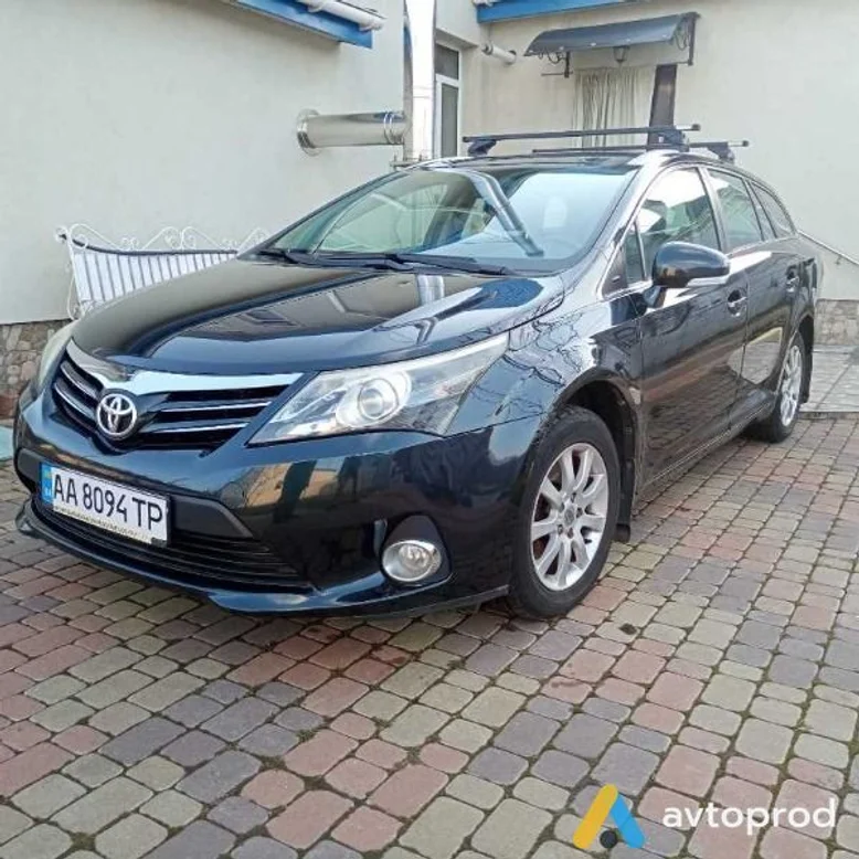 Фото 2 - Toyota Avensis 2012