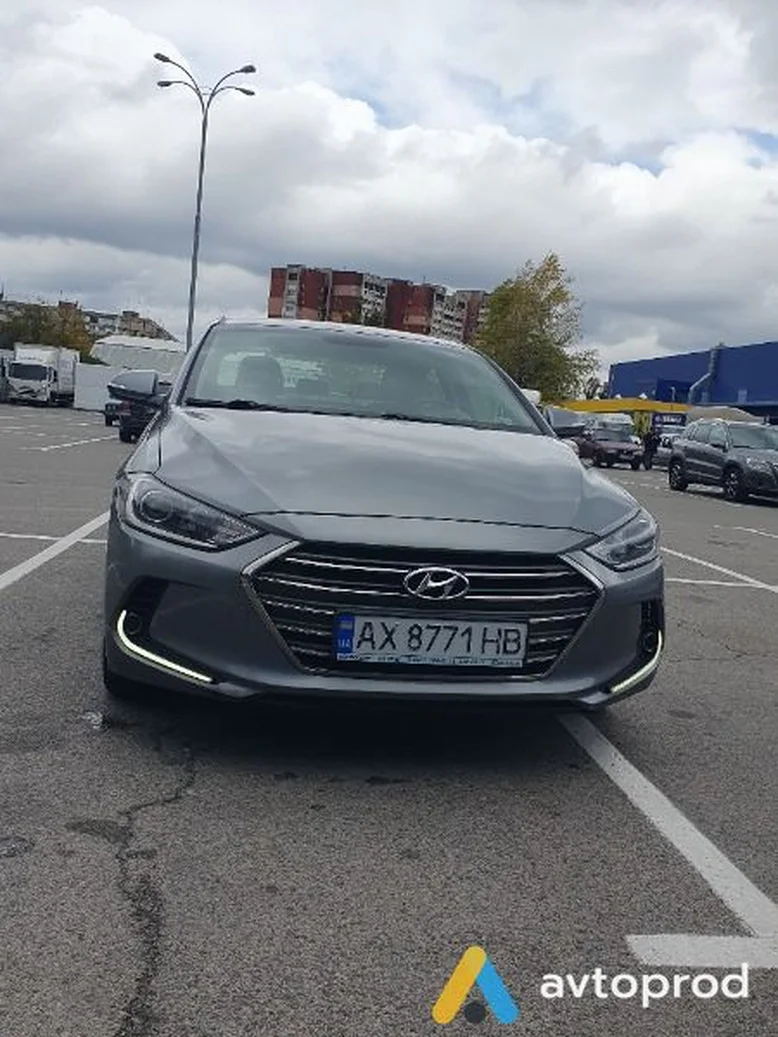 Фото 1 - Hyundai Elantra 2018