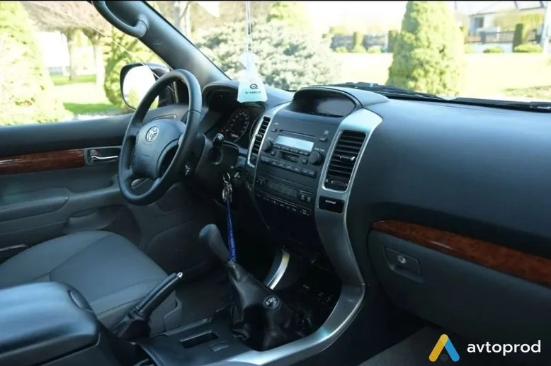 Фото 4 - Toyota Land Cruiser 2008