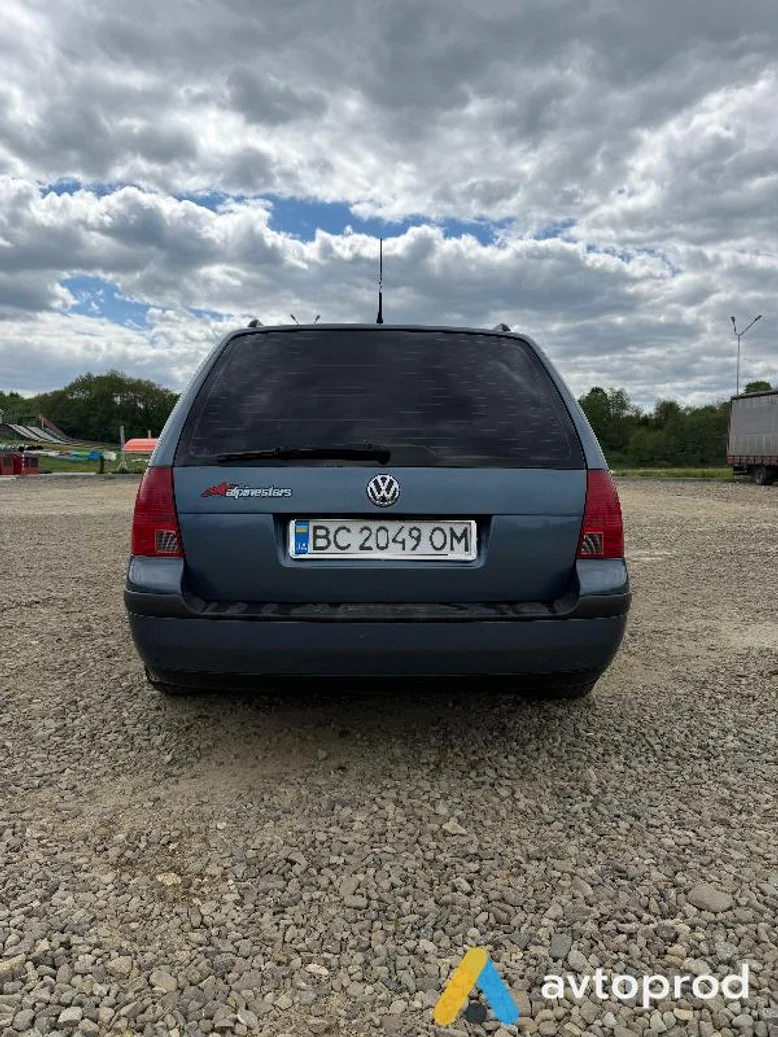 Фото 3 - Volkswagen Bora 2000