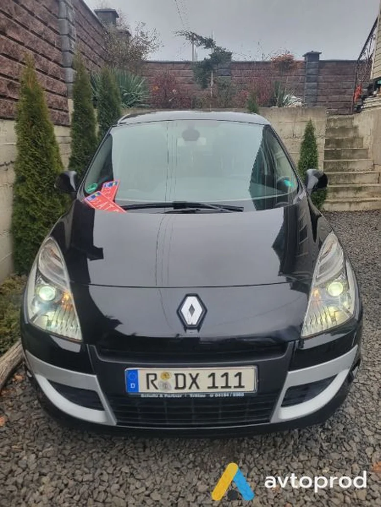 Фото 3 - Renault Scenic 2012