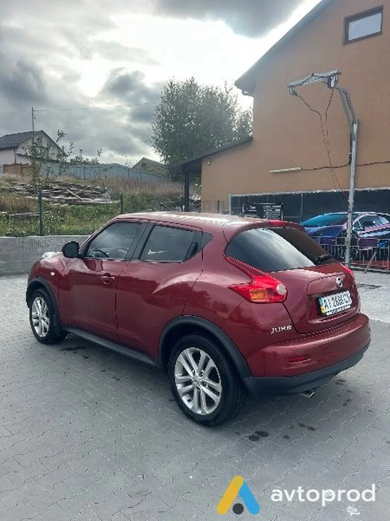 Фото 3 - Nissan Juke 2012