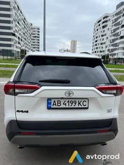 Фото 4 - Toyota RAV 4 2020