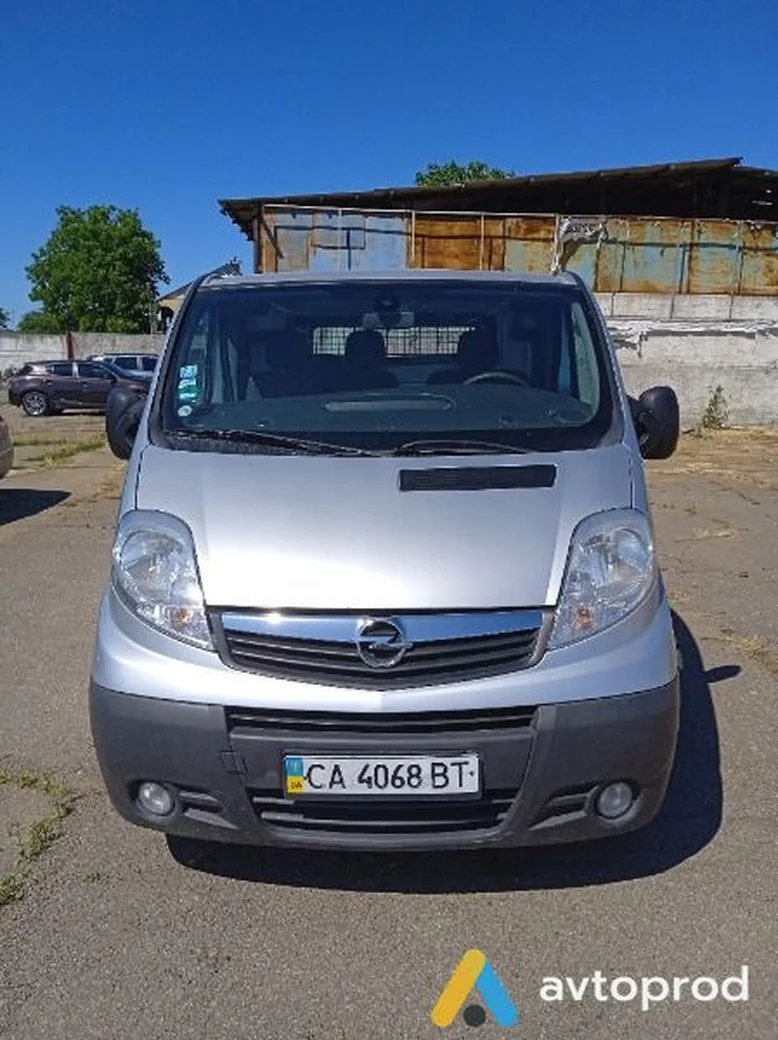 Фото 2 - Opel Vivaro 2010