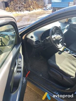 Photo 2 - Hyundai i30 2021