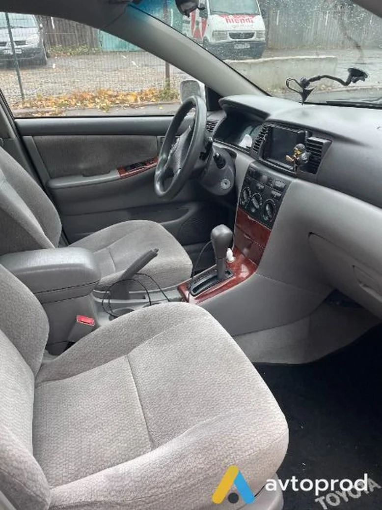 Фото 4 - Toyota Corolla 2003