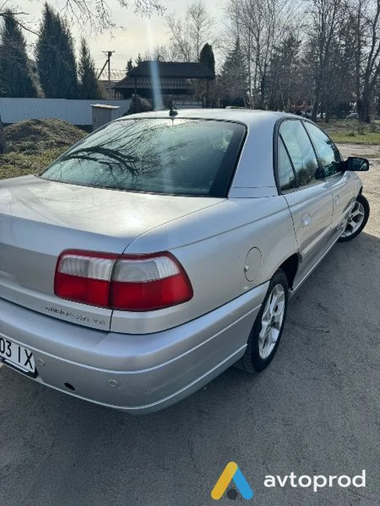 Фото 4 - Opel Omega 2001
