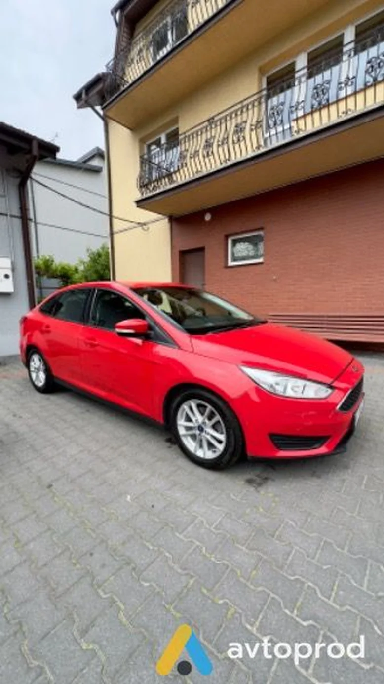 Фото 2 - Ford Focus 2016