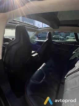 Photo 2 - Tesla Model S 2013