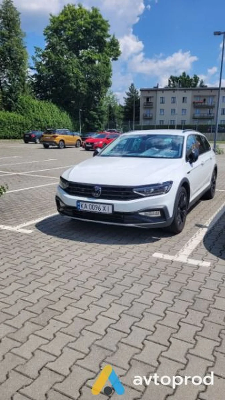 Фото 1 - Volkswagen Passat 2021