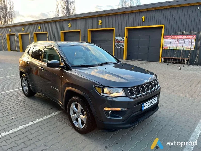 Фото 2 - Jeep Compass 2017