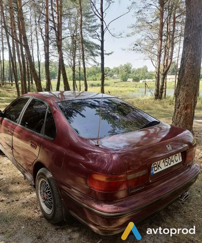 Фото 2 - Honda Accord 1995