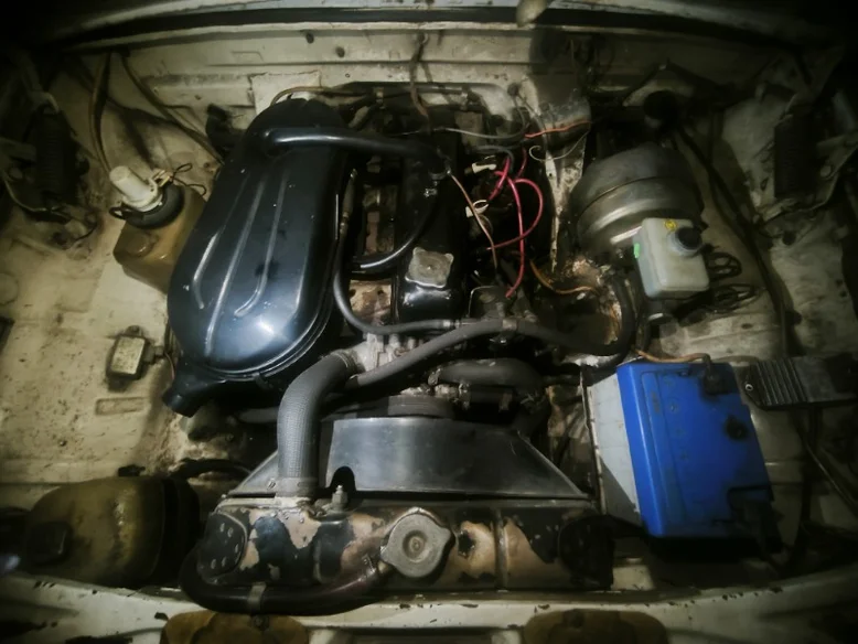 Фото 3 - GAZ 2410 1992