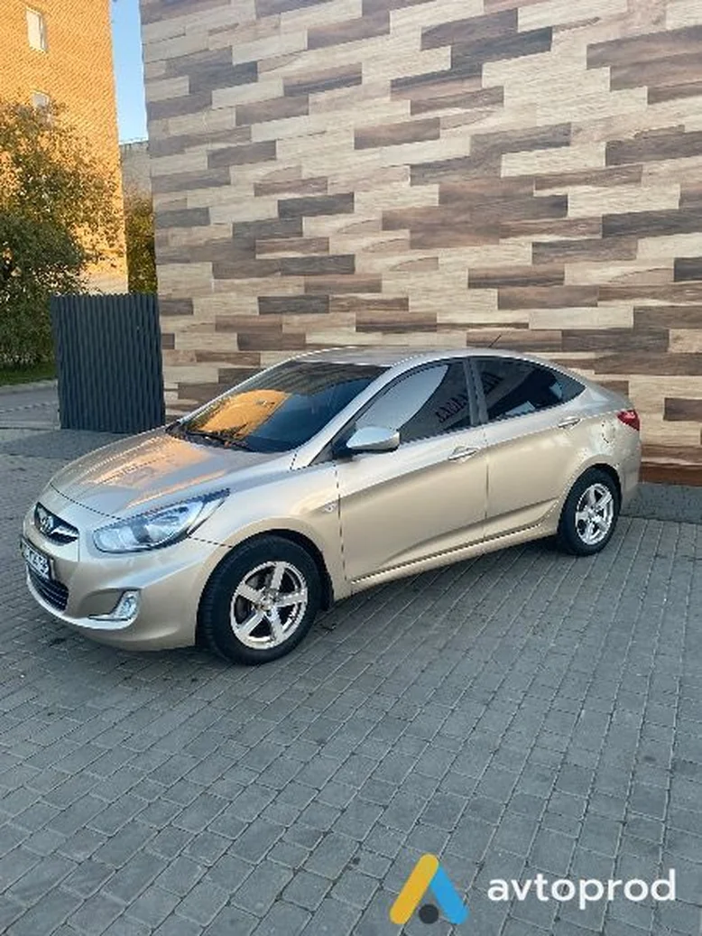 Фото 2 - Hyundai Accent 2011