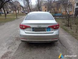 Photo 2 - Hyundai Sonata 2016