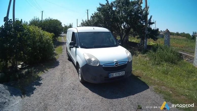 Фото 3 - Opel Combo 2012