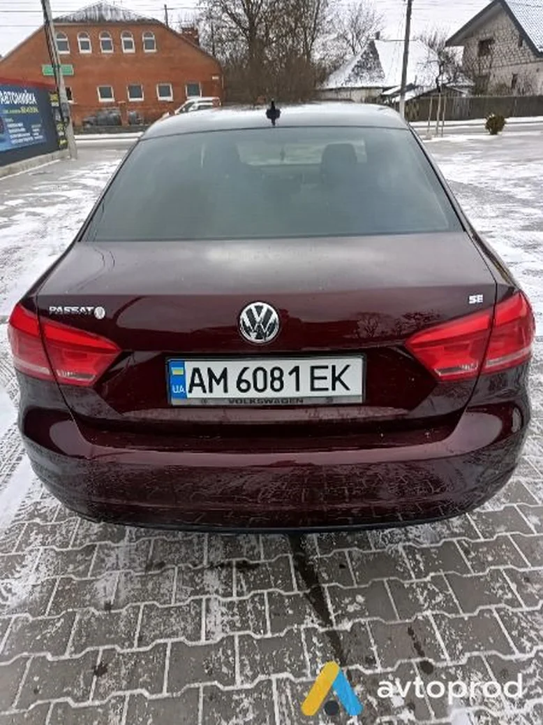 Фото 3 - Volkswagen Passat 2012