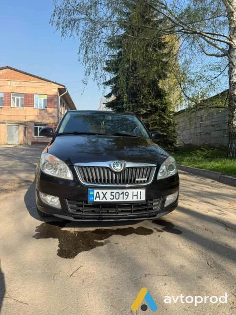 Фото 2 - Skoda Fabia 2011
