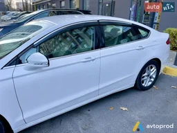 Photo 2 - Ford Fusion 2013