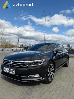 Photo 2 - Volkswagen Passat 2018