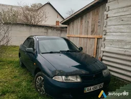 Photo 4 - Mitsubishi Carisma 1995