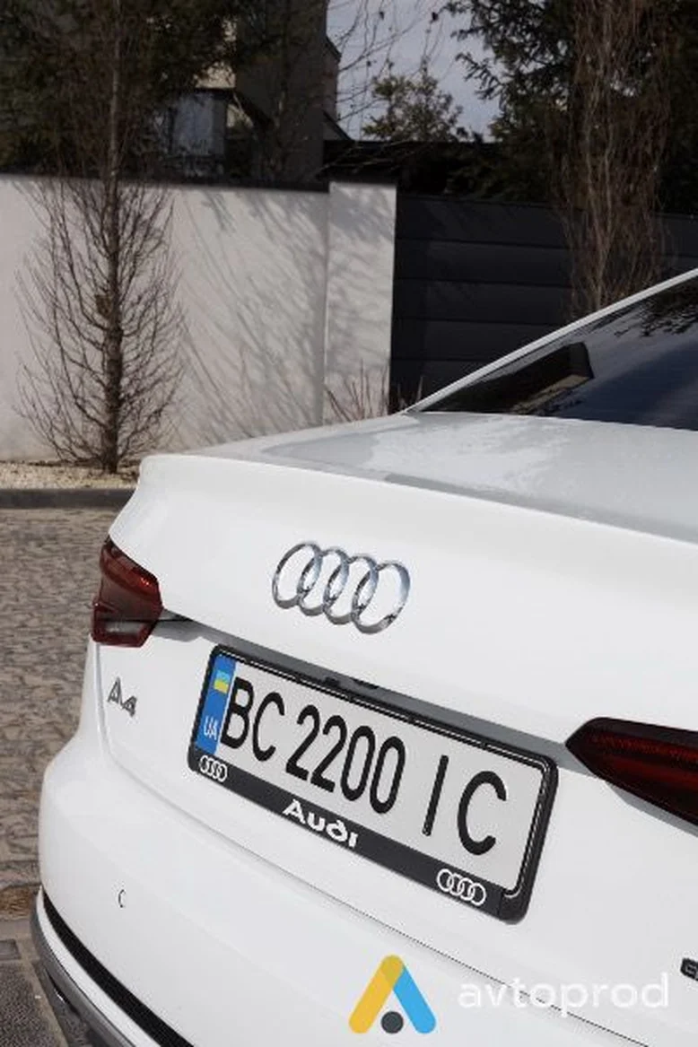 Фото 3 - Audi A4 2018