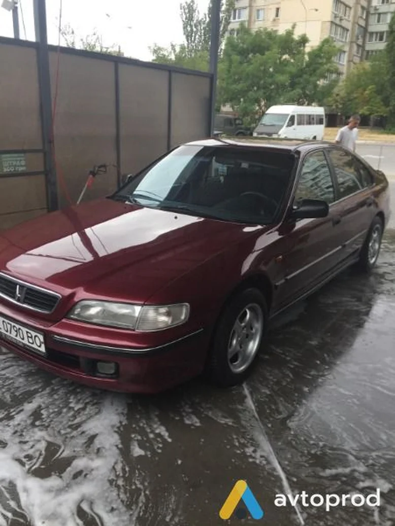 Фото 2 - Honda Accord 1997