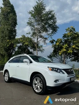 Photo 2 - Lexus RX 2011