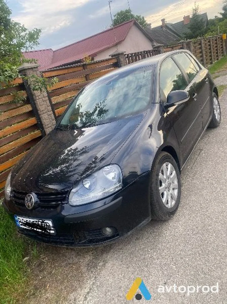 Фото 1 - Volkswagen Golf 2004