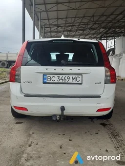 Photo 2 - Volvo V50 2011
