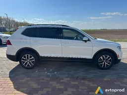 Фото 2 - Volkswagen Tiguan 2020