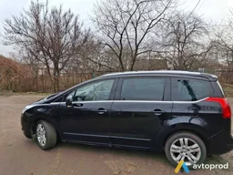 Photo 2 - Peugeot 5008 2012