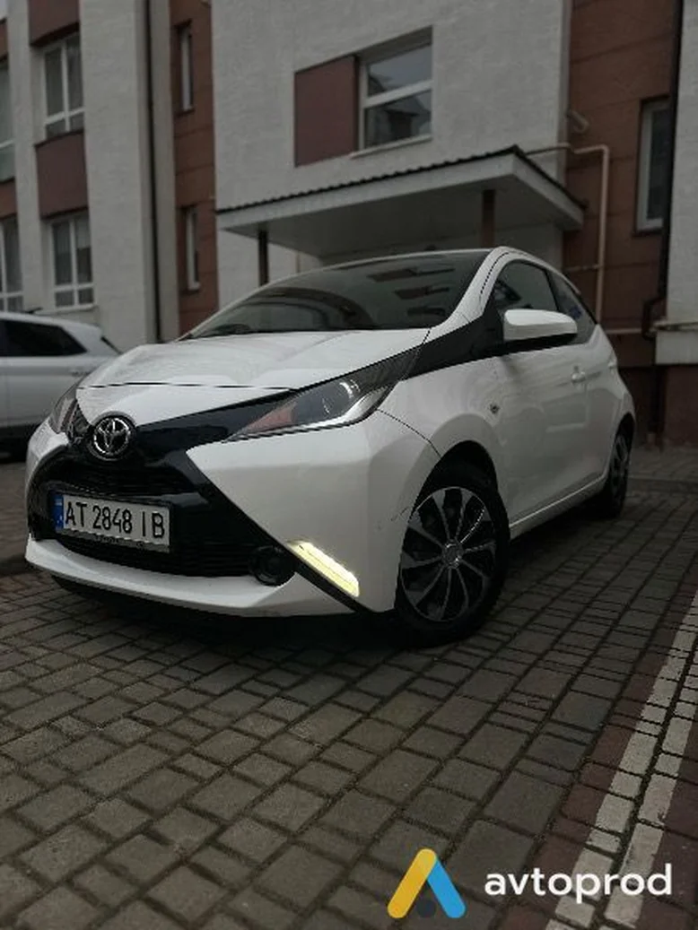 Фото 3 - Toyota Aygo 2015