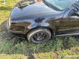 Photo 4 - Volkswagen Golf 2002