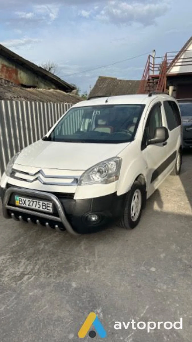 Фото 1 - Citroen Berlingo 2011
