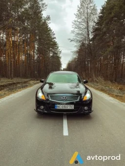 Photo 3 - Infiniti G37 2011