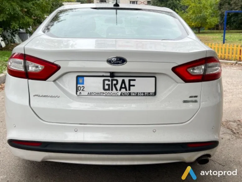 Фото 4 - Ford Fusion 2013