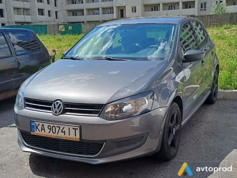 Фото 3 - Volkswagen Polo 2011