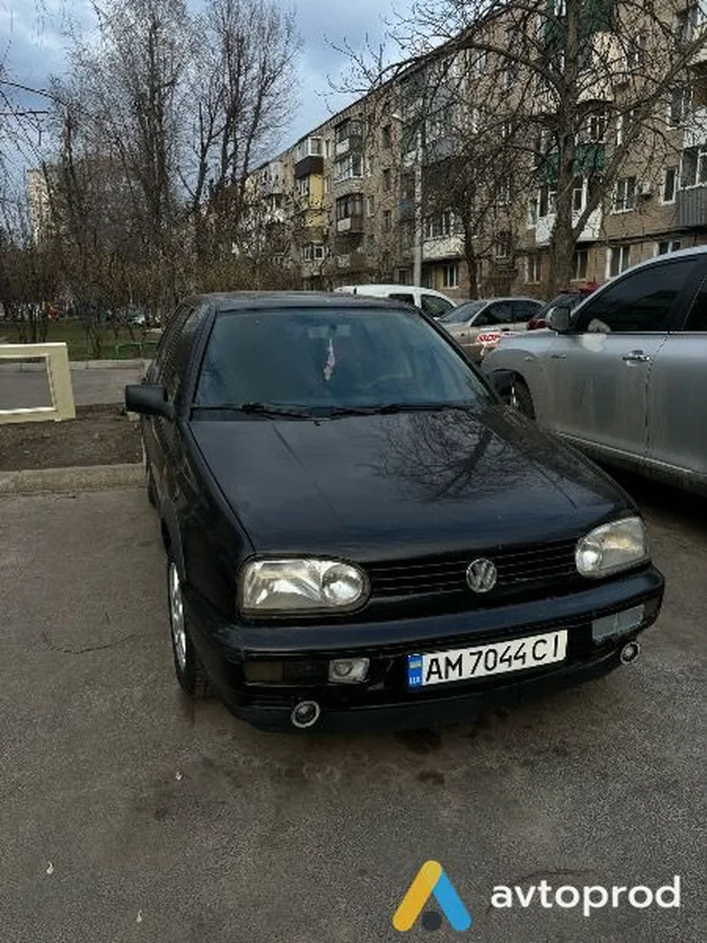 Фото 1 - Volkswagen Golf 1997