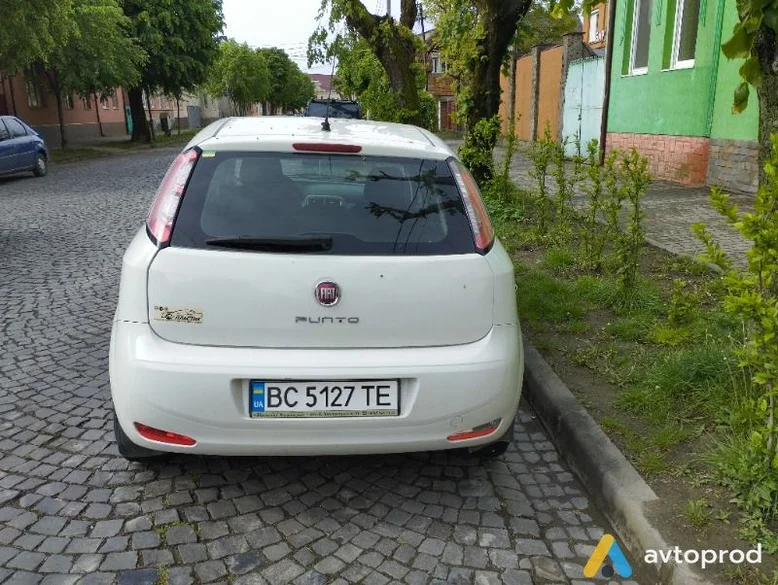 Фото 3 - Fiat Punto 2013