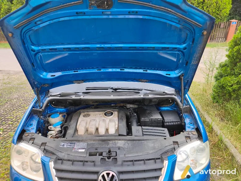 Фото 3 - Volkswagen Touran 2005
