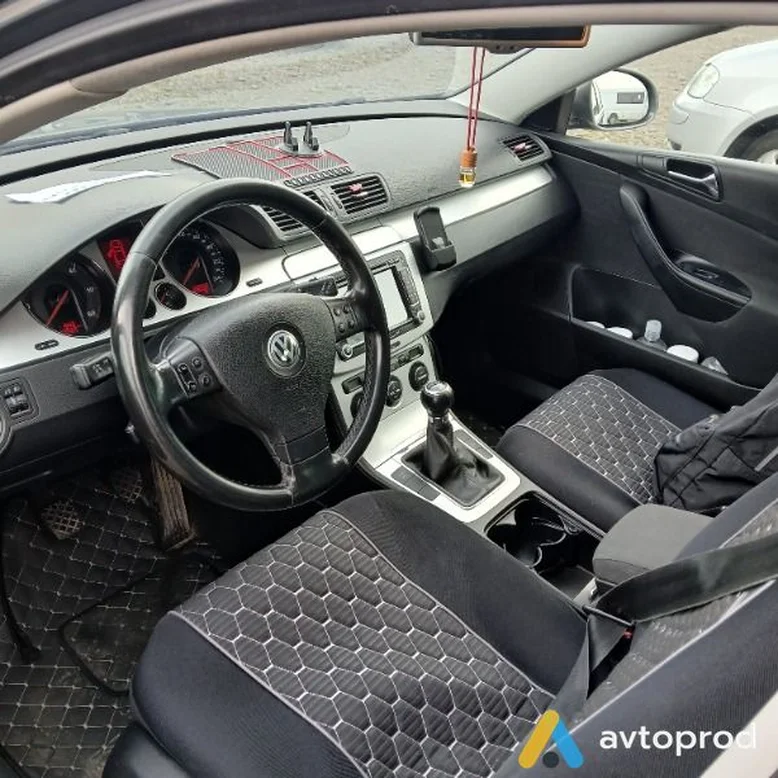 Фото 4 - Volkswagen Passat 2008