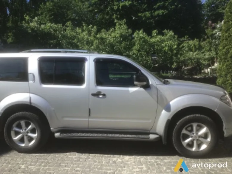 Фото 3 - Nissan Pathfinder 2012