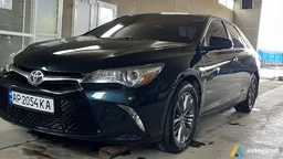 Photo 2 - Toyota Camry 2016
