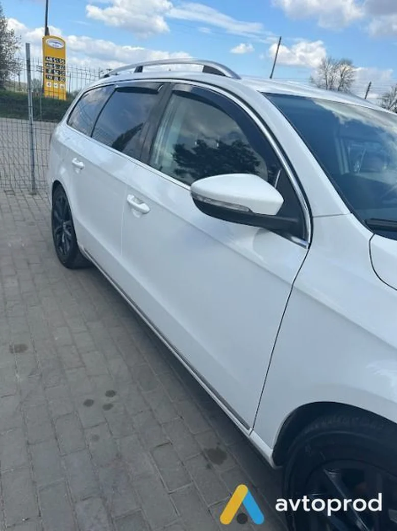 Фото 3 - Volkswagen Passat 2012