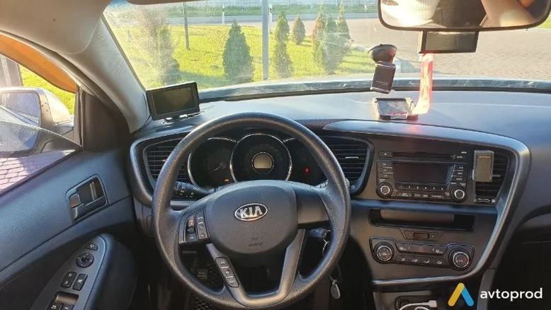 Фото 3 - Kia Optima 2012