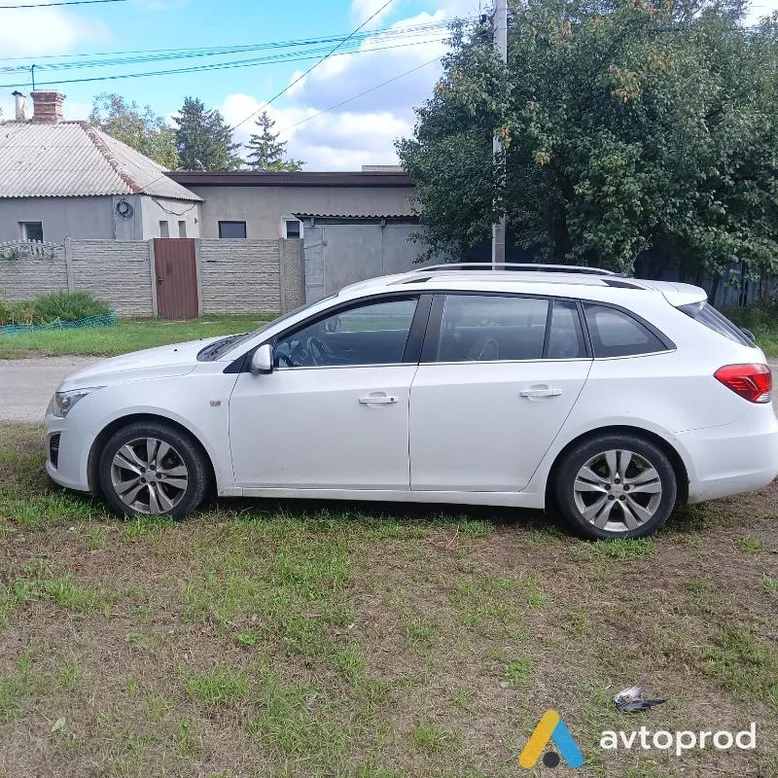 Фото 2 - Chevrolet Cruze 2012